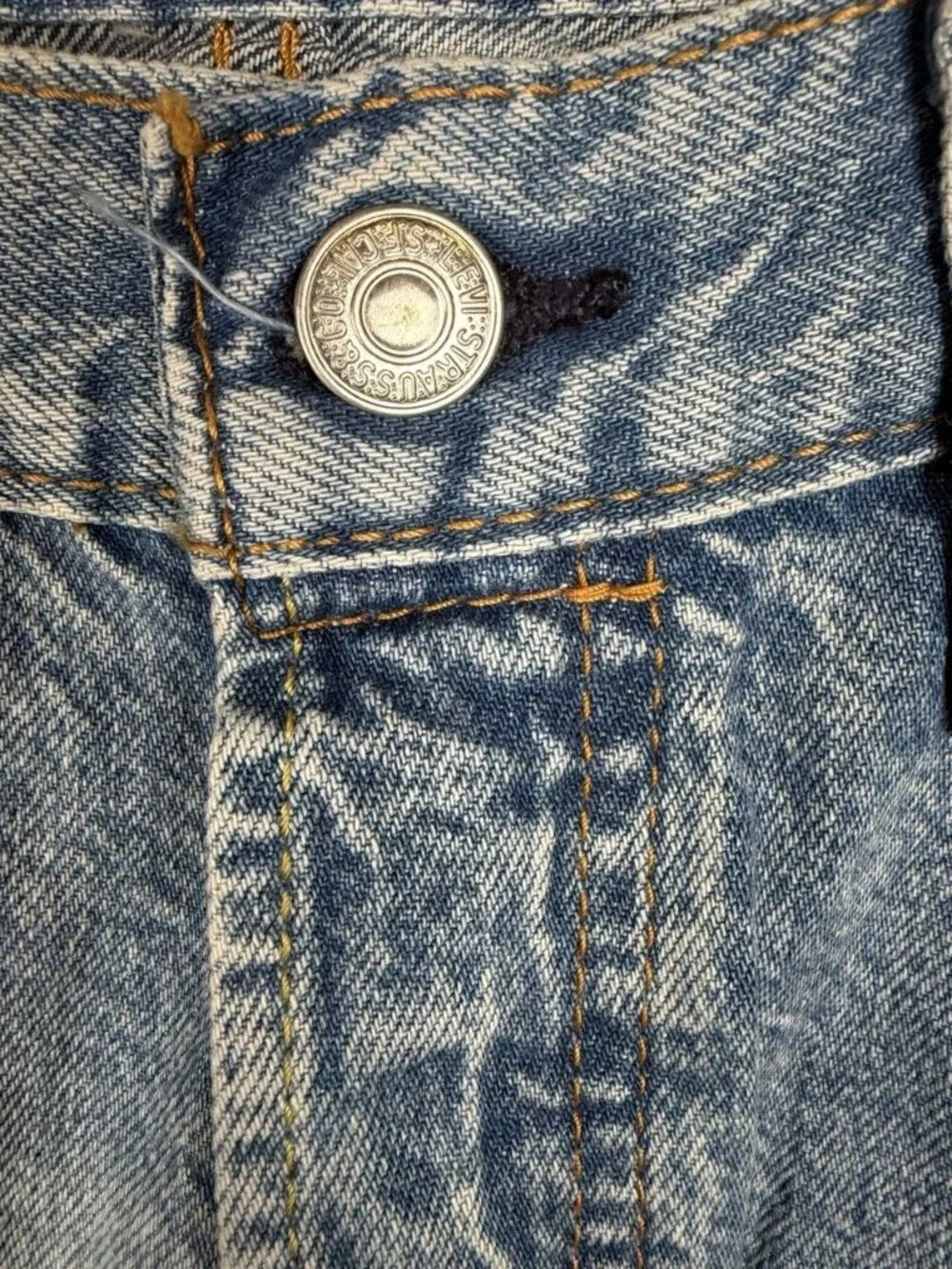 Levi's Men's 501 Original Straight Leg 32x30 Jeans Medium Wash NWT